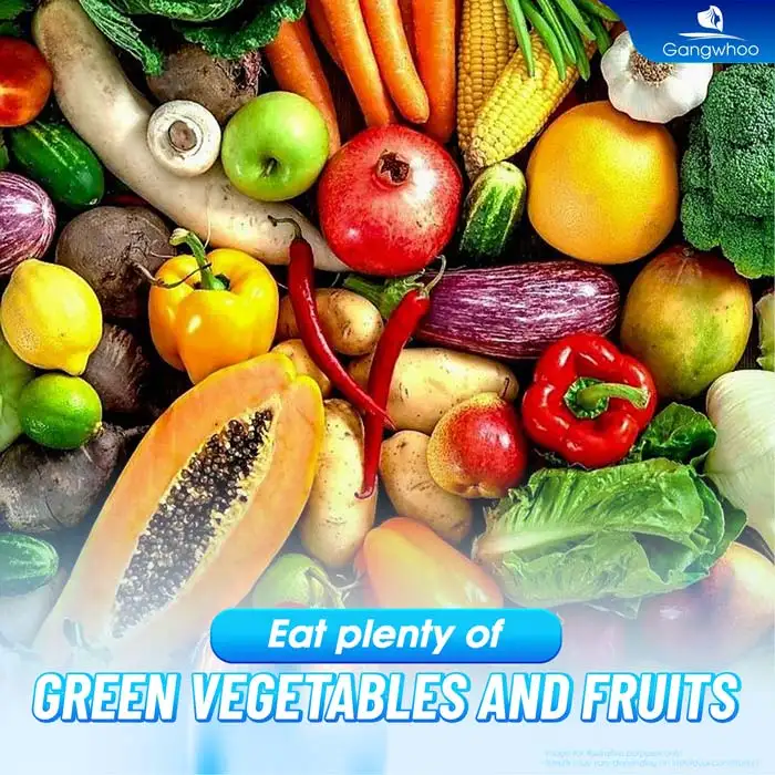 Is it okay to eat bananas after eyelid surgery?